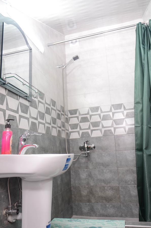 Kutaisi Best Guest House Extérieur photo
