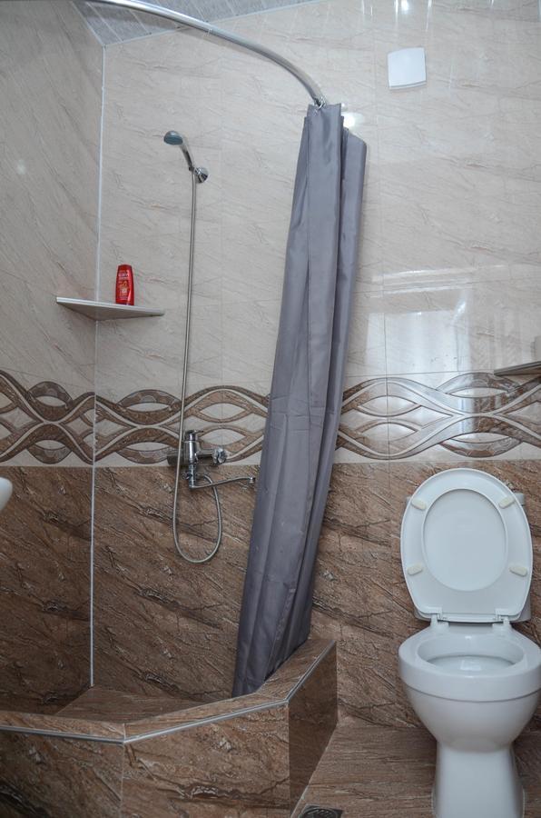 Kutaisi Best Guest House Extérieur photo